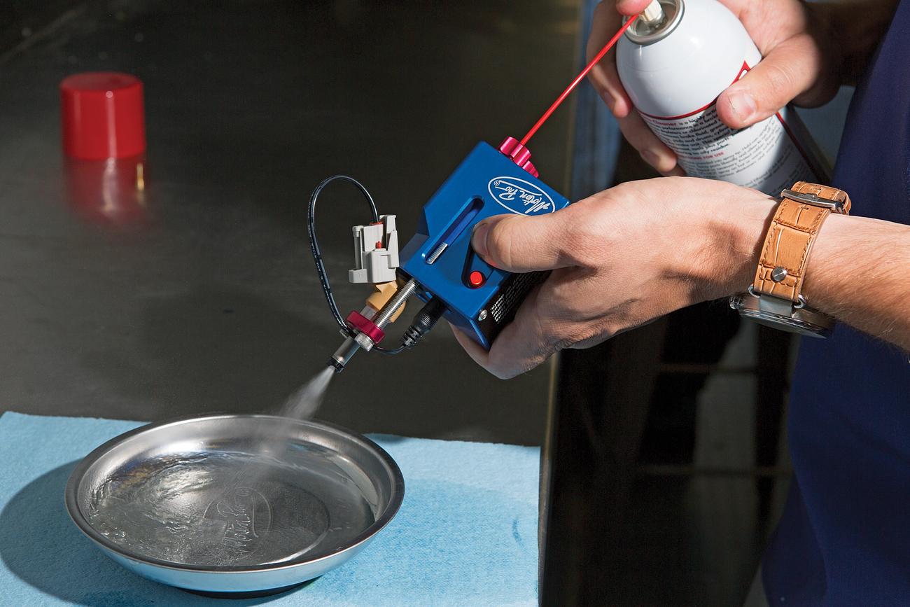 Motion Pro - Fuel Injector Cleaner Kit for HV2